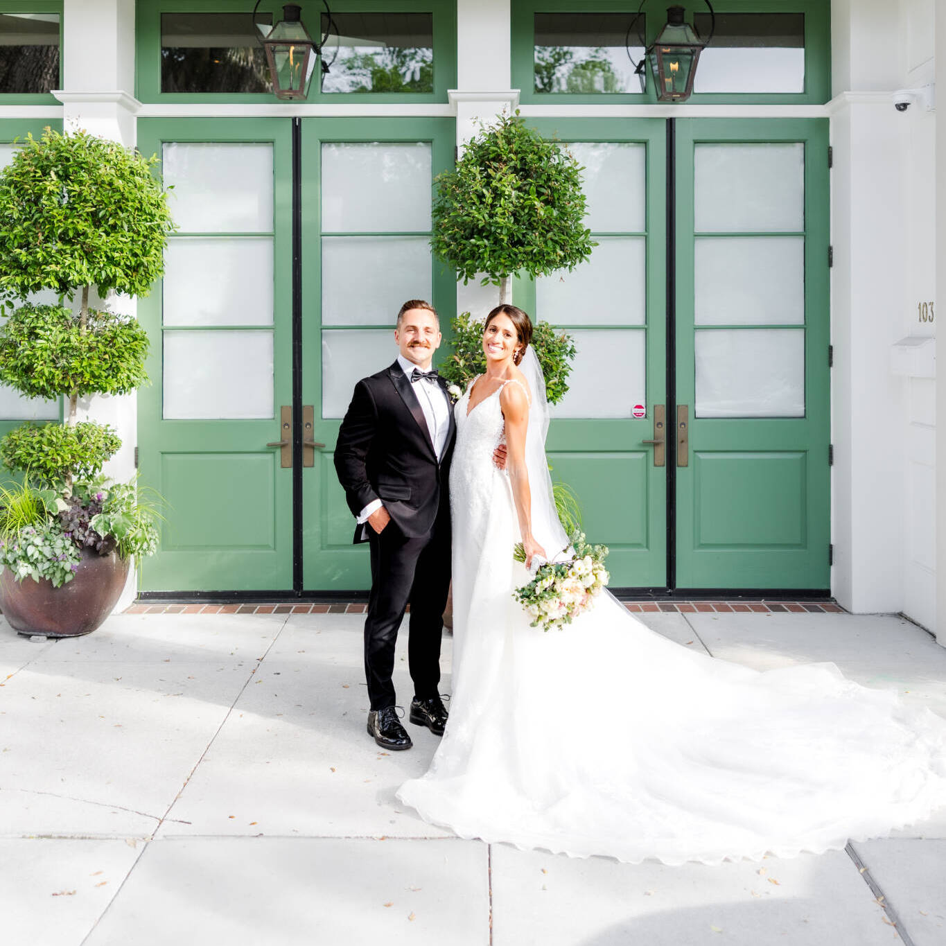 Laura + Ryan Wedding Day Previews 119